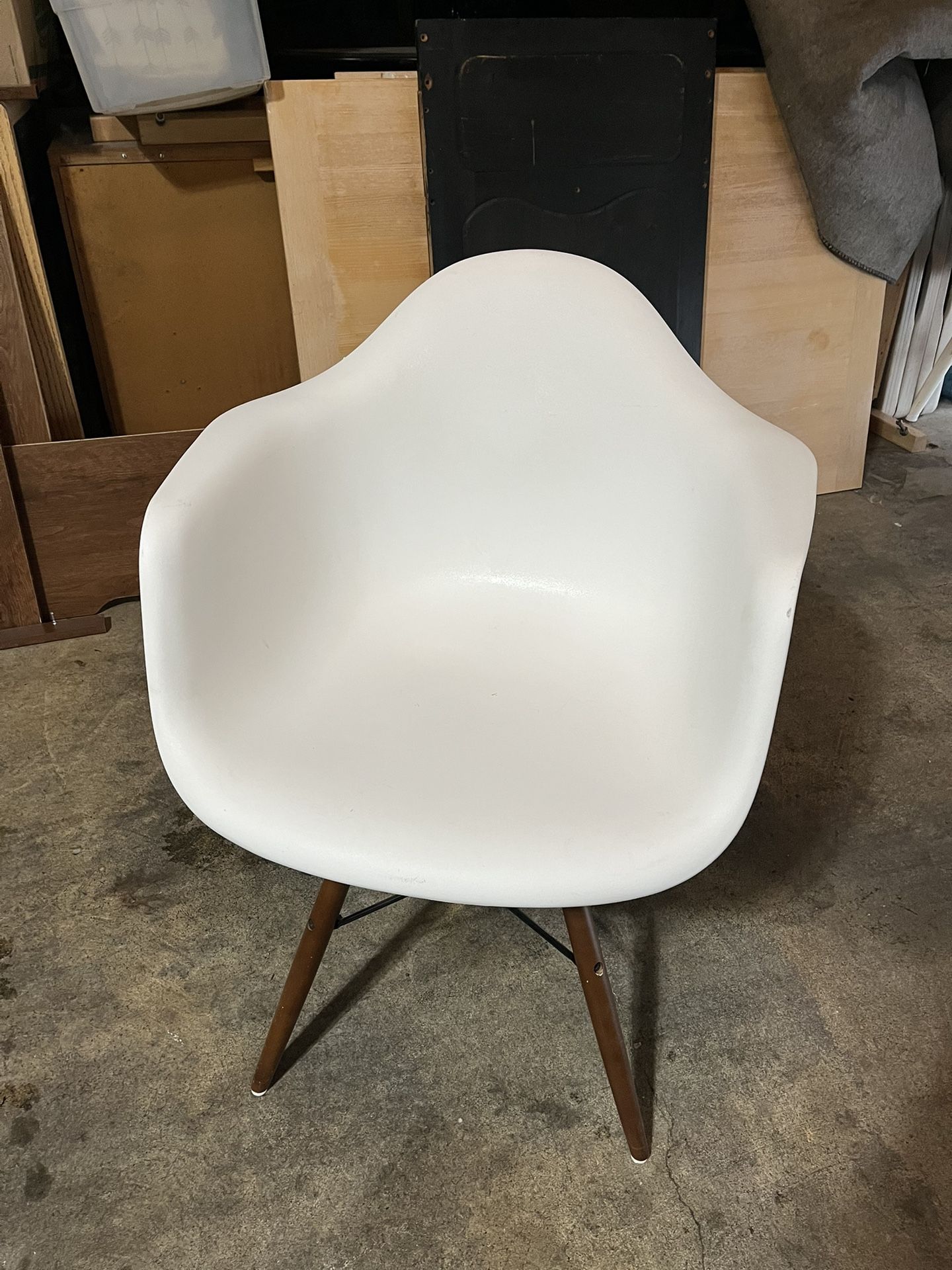 Mod Vintage Style Plastic Molded Dining Chair