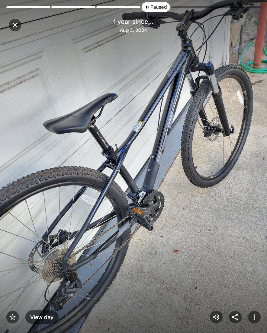 GT 29er Mountain Bike Size Adult Small Wheels Ghost Black