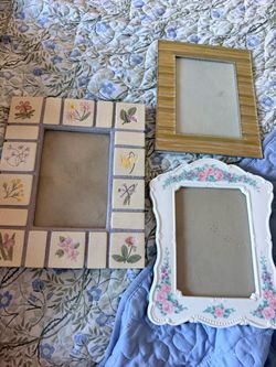 3 picture frame lot