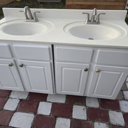 A Nice Cabinet With Double Sink 54x21x30