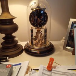 Antique Wind Up Clock 