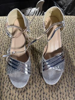 New dress shows silver color size 41  // US 9.5