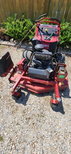 Toro Grandstand Mower 52"