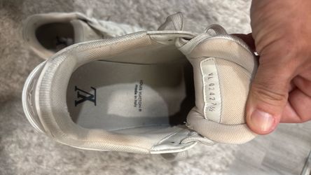 Louis Vuitton sneaker Size 9 us