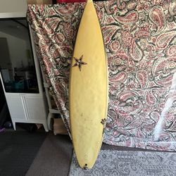 Surfboard 6’2 