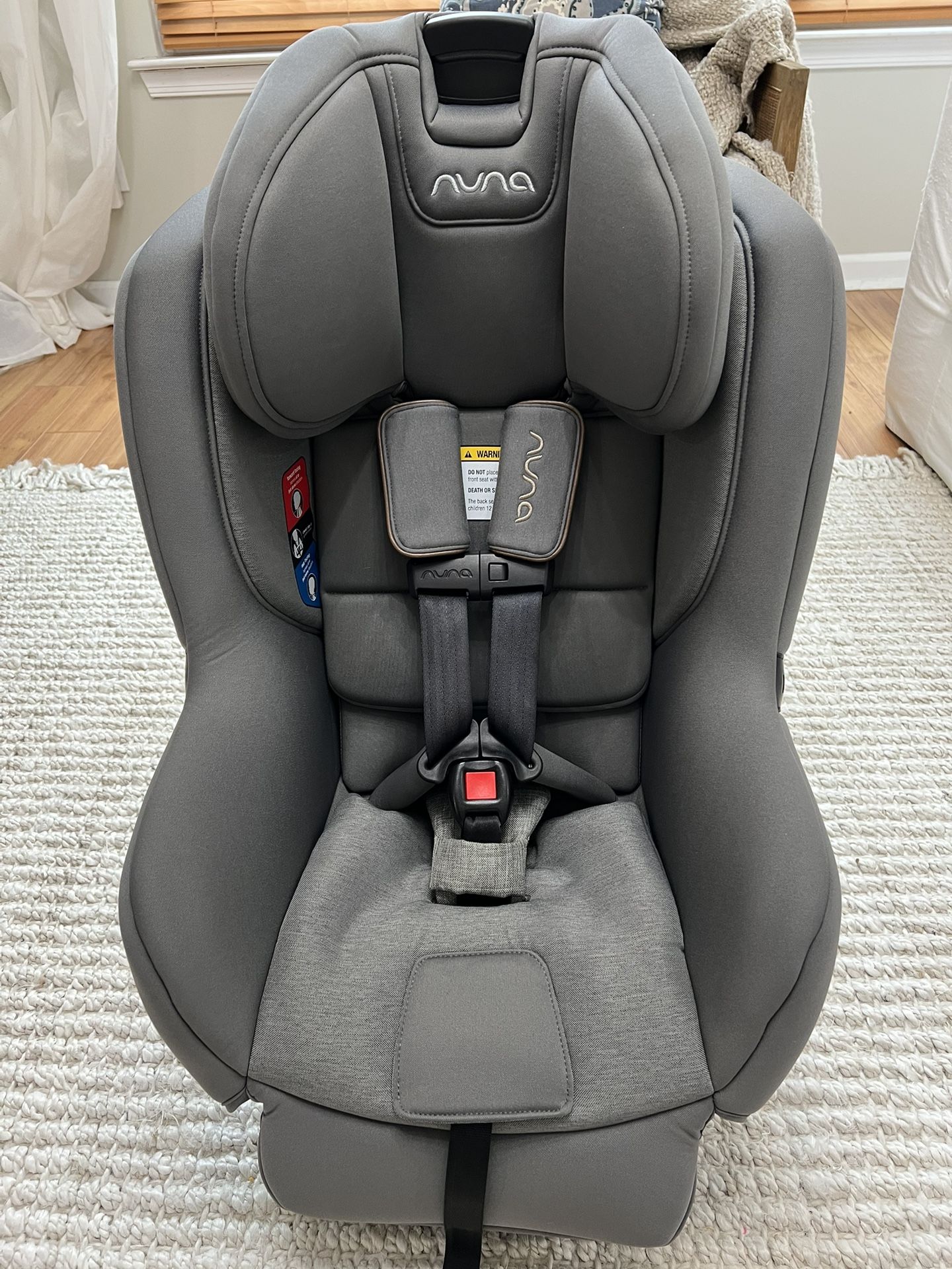 Nuna Rava Convertible Car Seat Oxford Gray 2031