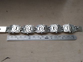 Beautiful Sterling Silver Link Bracelet 