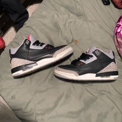 Jordan 3s Black Cements Size 7 
