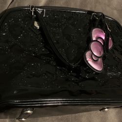 Black Simulated Leather Argyle Design Hello Kitty Purse With Pink Interior 