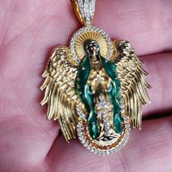 Brand New Saint Mary Pendant 