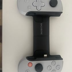 PS5 Backbone Controller With Case (IPhone)