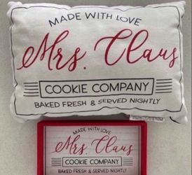 MRS CLAUS BUNDLE OF PILLOW AND WOOD TABLE FRAME