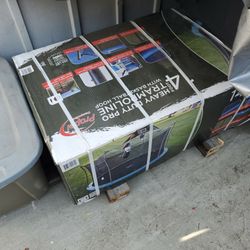 14' Trampolime