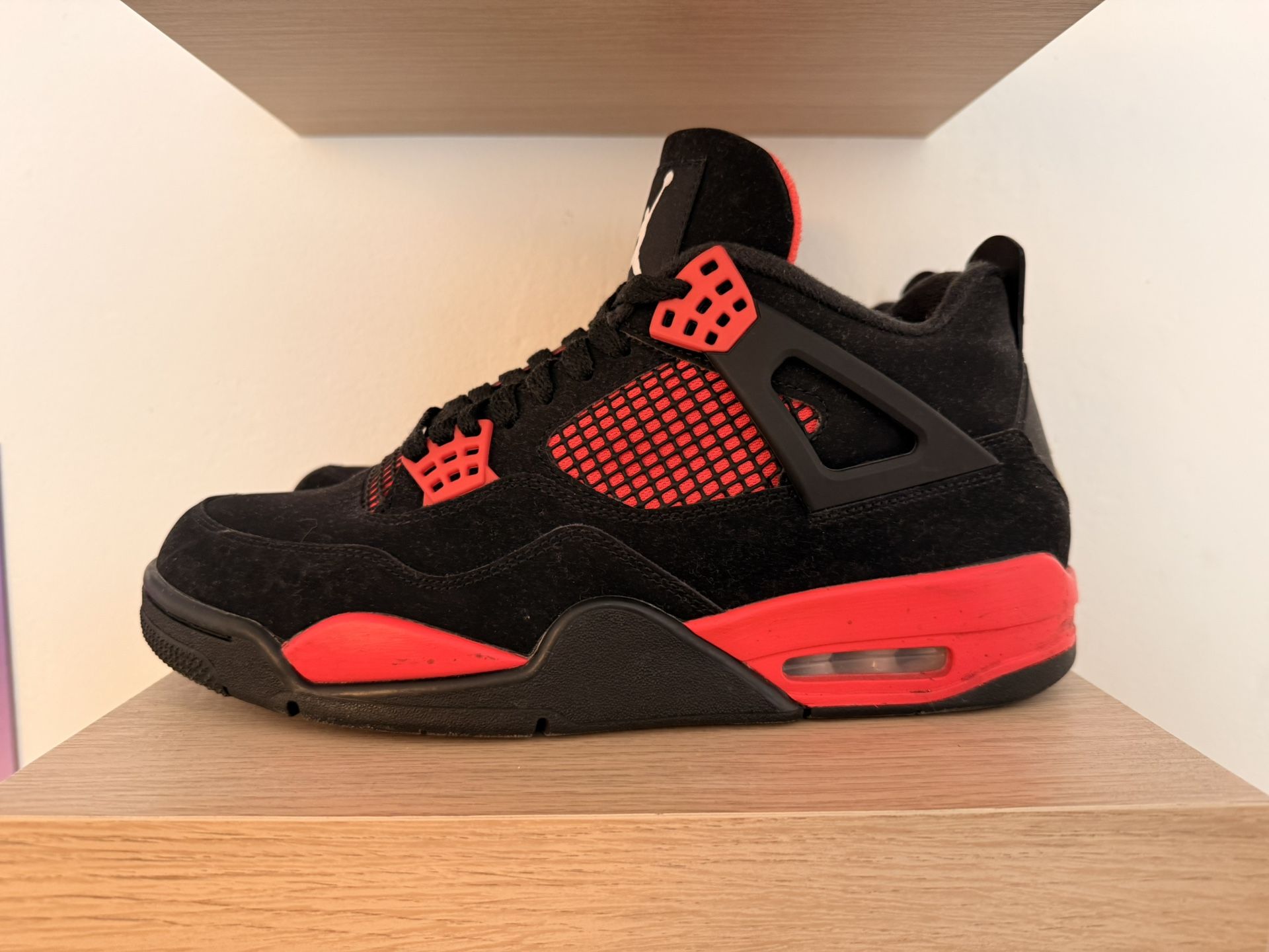 Jordan 4 Red Thunder