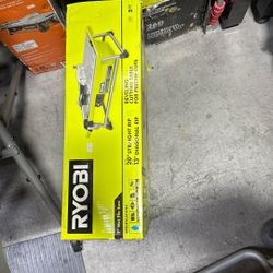 RYOBI 7" Wet Tile Saw 