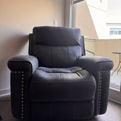 Reclining LazyBoy Sofa Chair