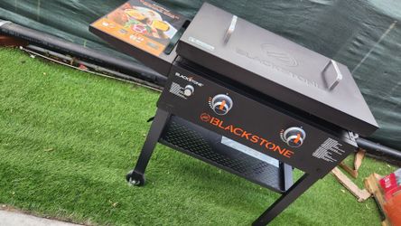Blackstone Original Outdoor Griddle, 28 Inch 2-Burner Flat Top Grill with Hard Cover, Black
