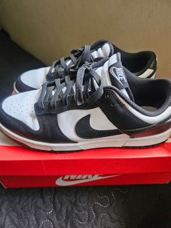 Nike Dunk Low Size 10.5 like new $50