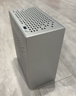 Mini Pc. RTX 5050, Ryzen 5 5500