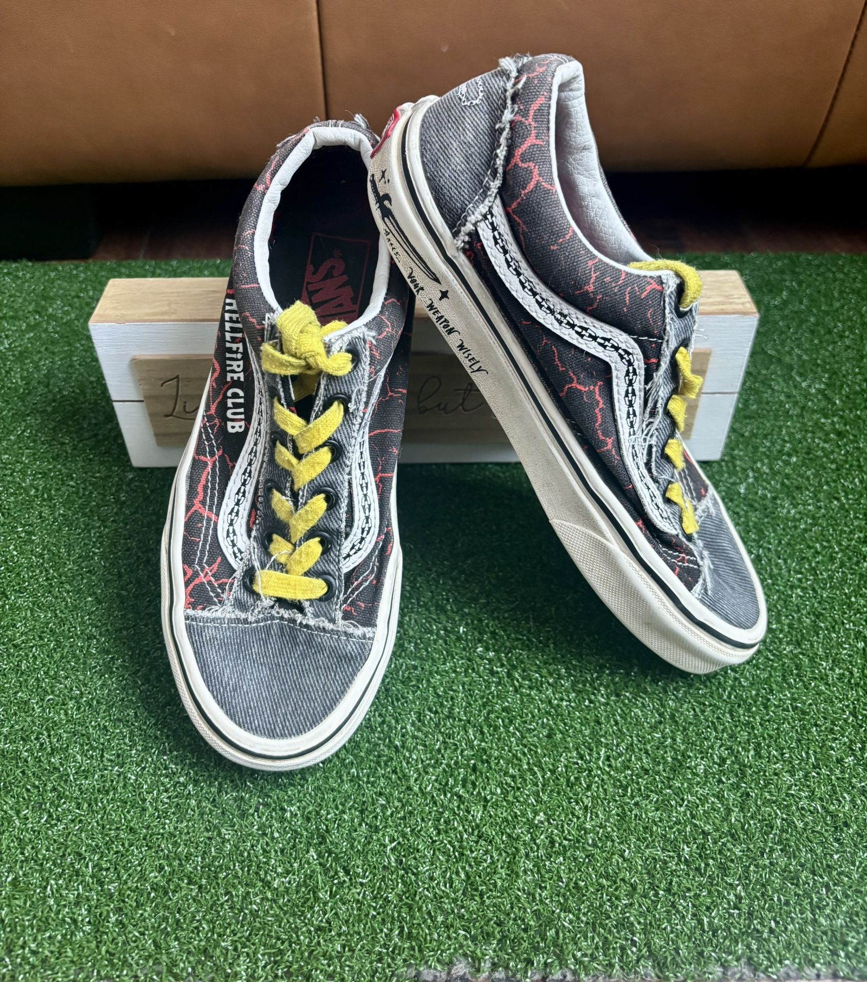 Stranger Things Vans