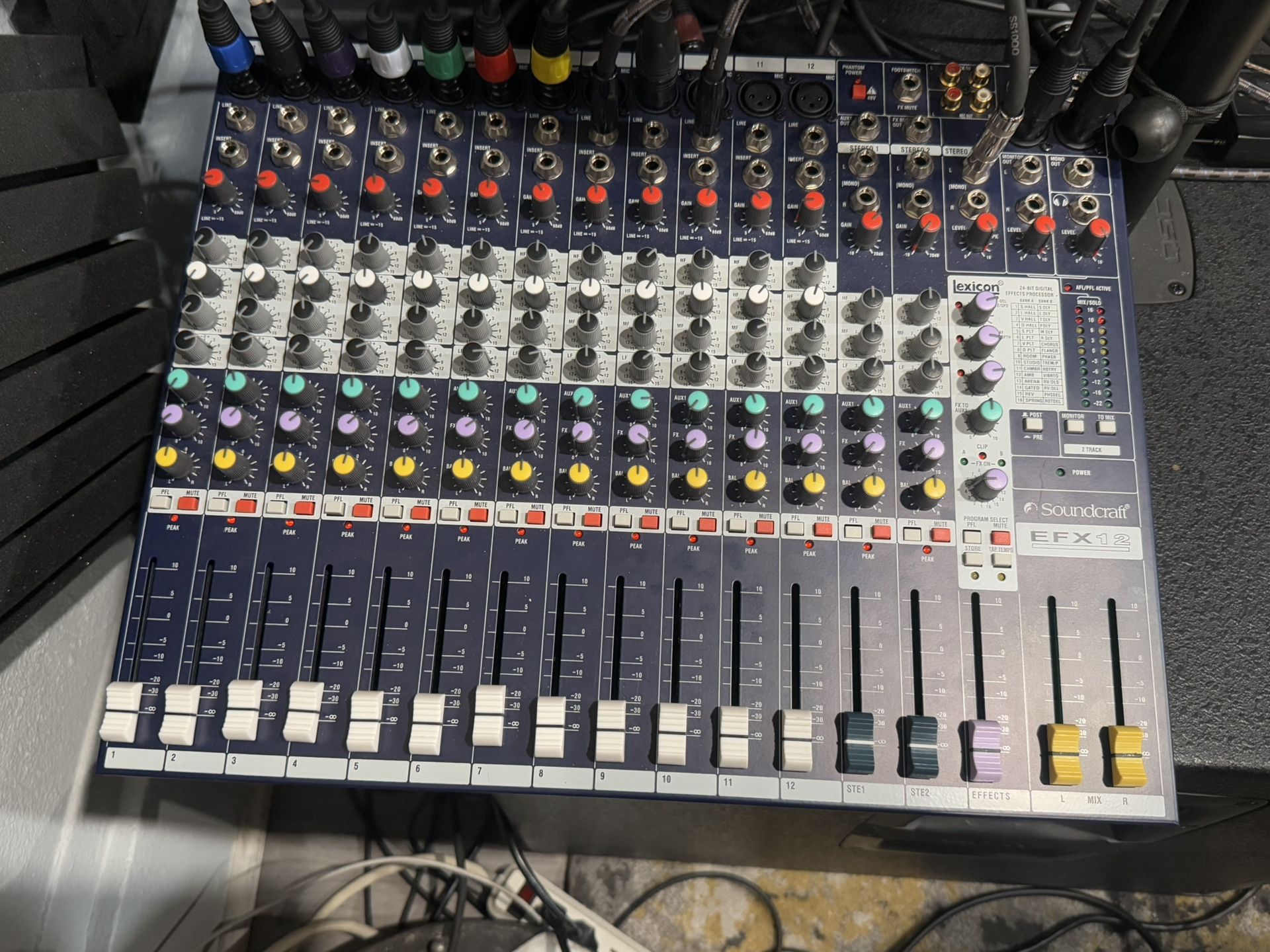 Soundcraft EFX 12 Channel Pro DJ Mixer Almost New