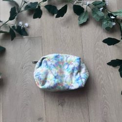 Makeup bag