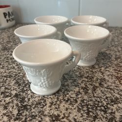 Set Of 5 Cups For Free