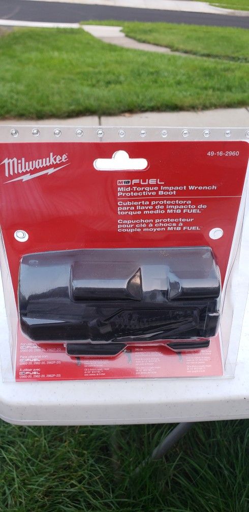 Milwaukee M18 FUEL GEN-2 Mid-Torque Impact Wrench Rubber Protective Boot