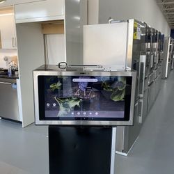 GE 30 Stainless Steel Under Cabinet Hood  AND  Kitchen Hub - UVHMSS 6 Q