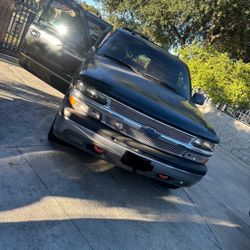 2005 Chevy Tahoe