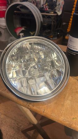 Honda Valkyrie headlight with ring