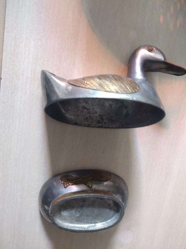 DUCK PEWTER/BRASS SOAP DISH/TRINKET