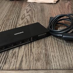 Samsung One Connect Mini ( NEGOTIABLE )