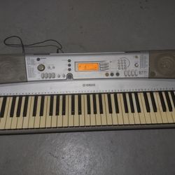 Yamaha Keyboard YPT-300. $50