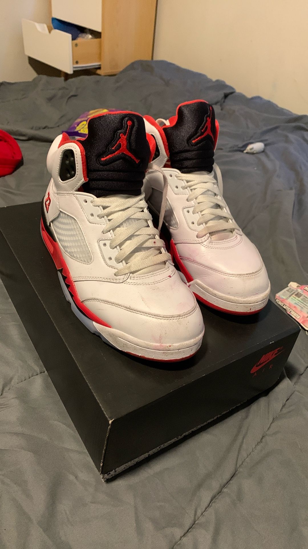 Jordan 5s Red