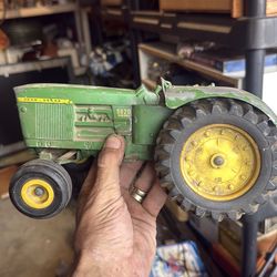 Vintage John Deer Tractor metal model