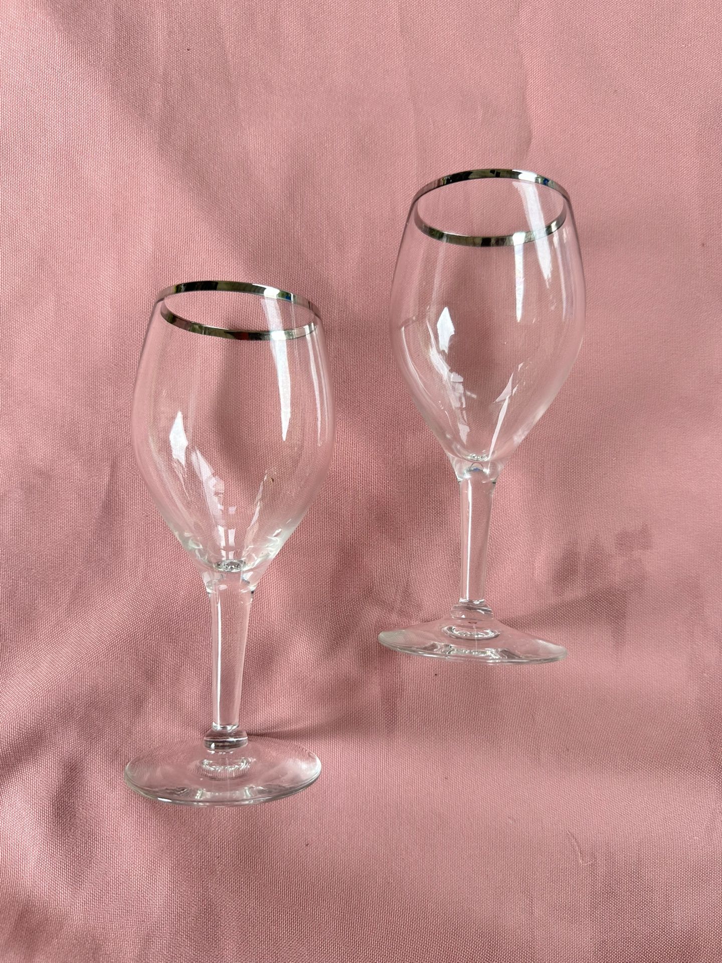 Set of 2 platinum rimmed crystal goblets