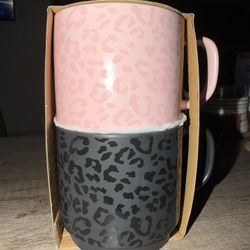 Sheffield Home Leopard stackable mugs