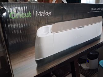 ✨ Cricut Maker – Like New! ✨
