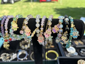 Labubu beaded bracelets 