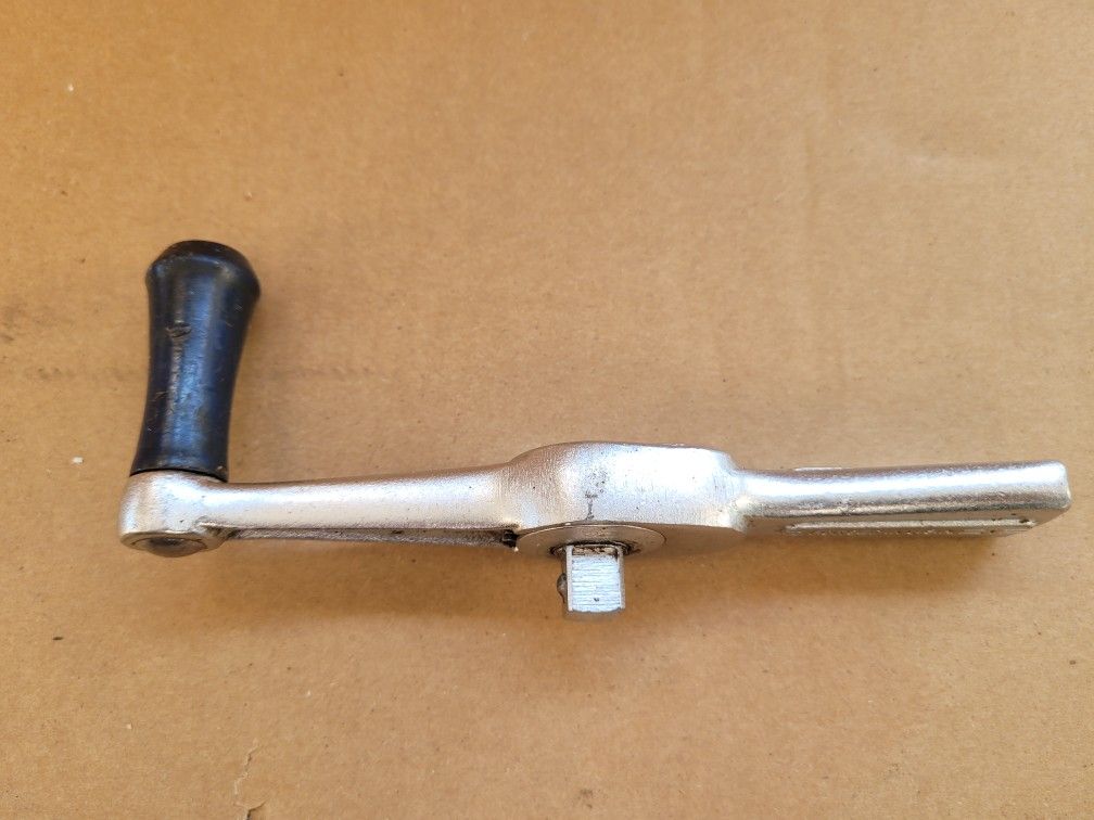 Vintage Craftsman = V = Series 3/8 " Drive Speed Spinner Ratchet Crank Handle USA