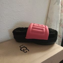 Uggs Platform  Blk N Pink 