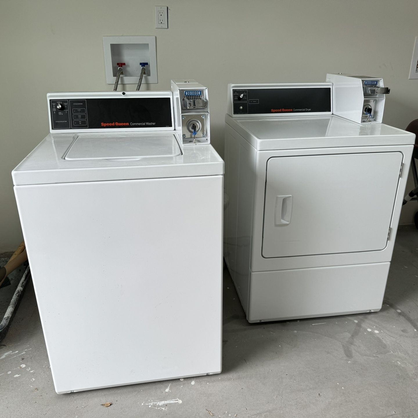 SPEEDQUEEN WASHER AND DRYER SET