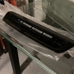 2017 Chevy 2500 Hood Vent