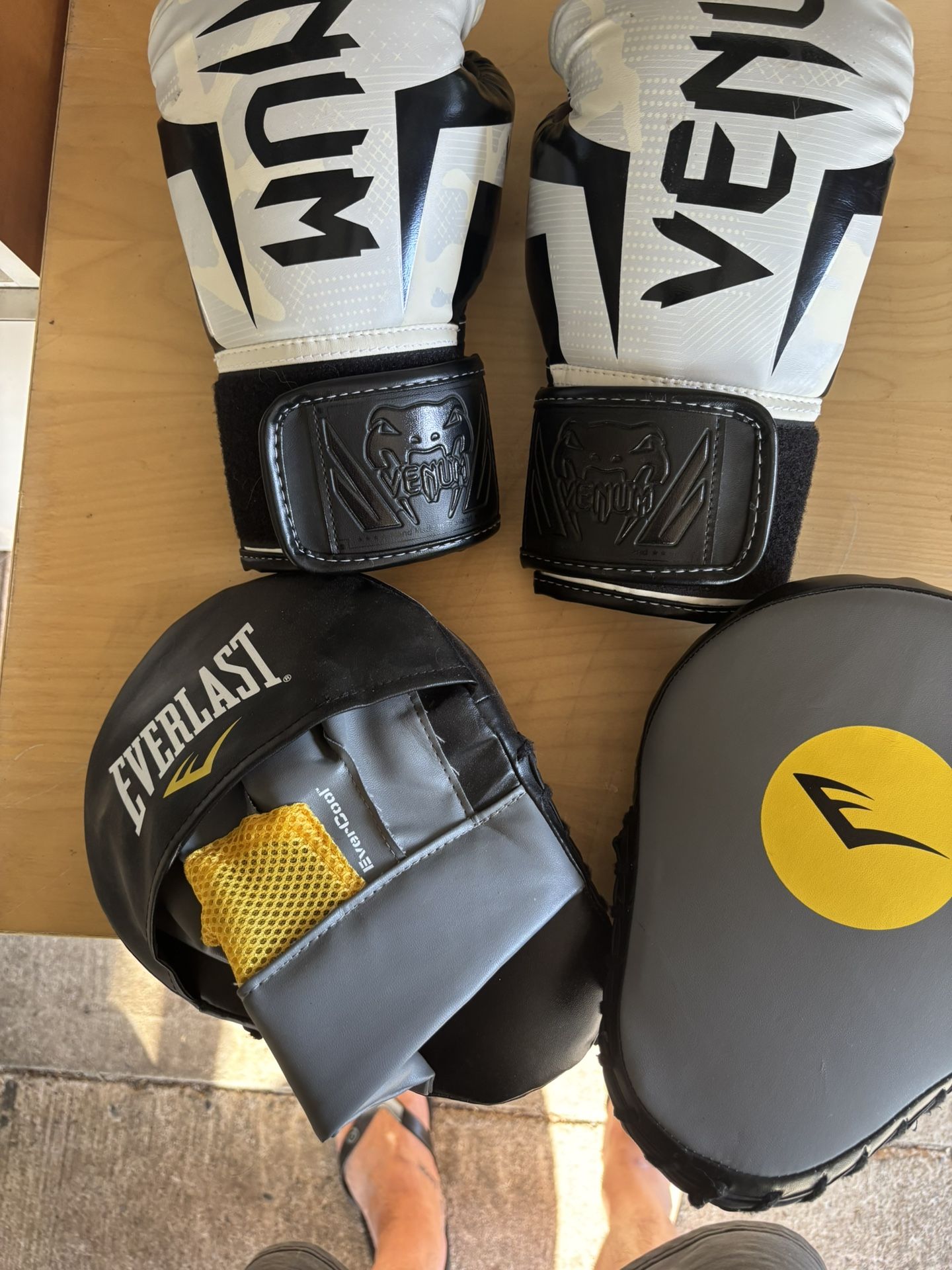 venum boxing gloves and mits