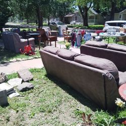 Yard Sale 1432 S Ellis Wichita Tons Of Stuff And Two Cars 