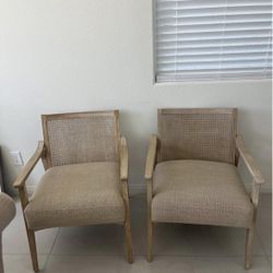 Accent chairs 