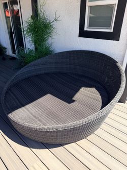 Patio lounge chair