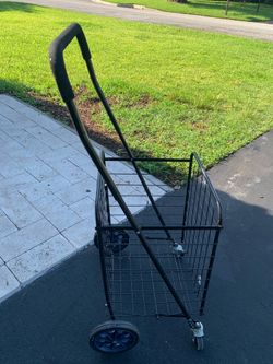 Folding Metal Shopping Cart used in excellent condition pick up Coral Springs 33071