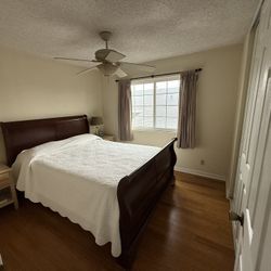 Queen Size Sleigh Bed